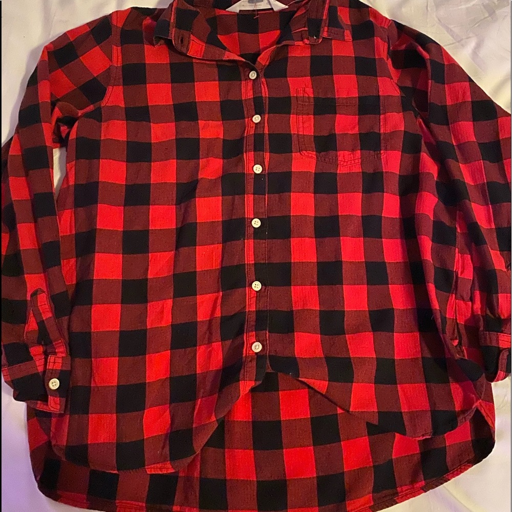 red and black plaid old-navy flannel